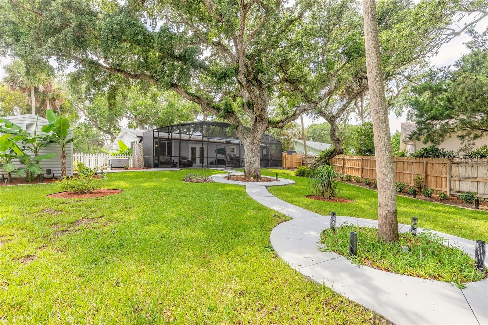 4181 SAXON DRIVE — photo 49 of 68