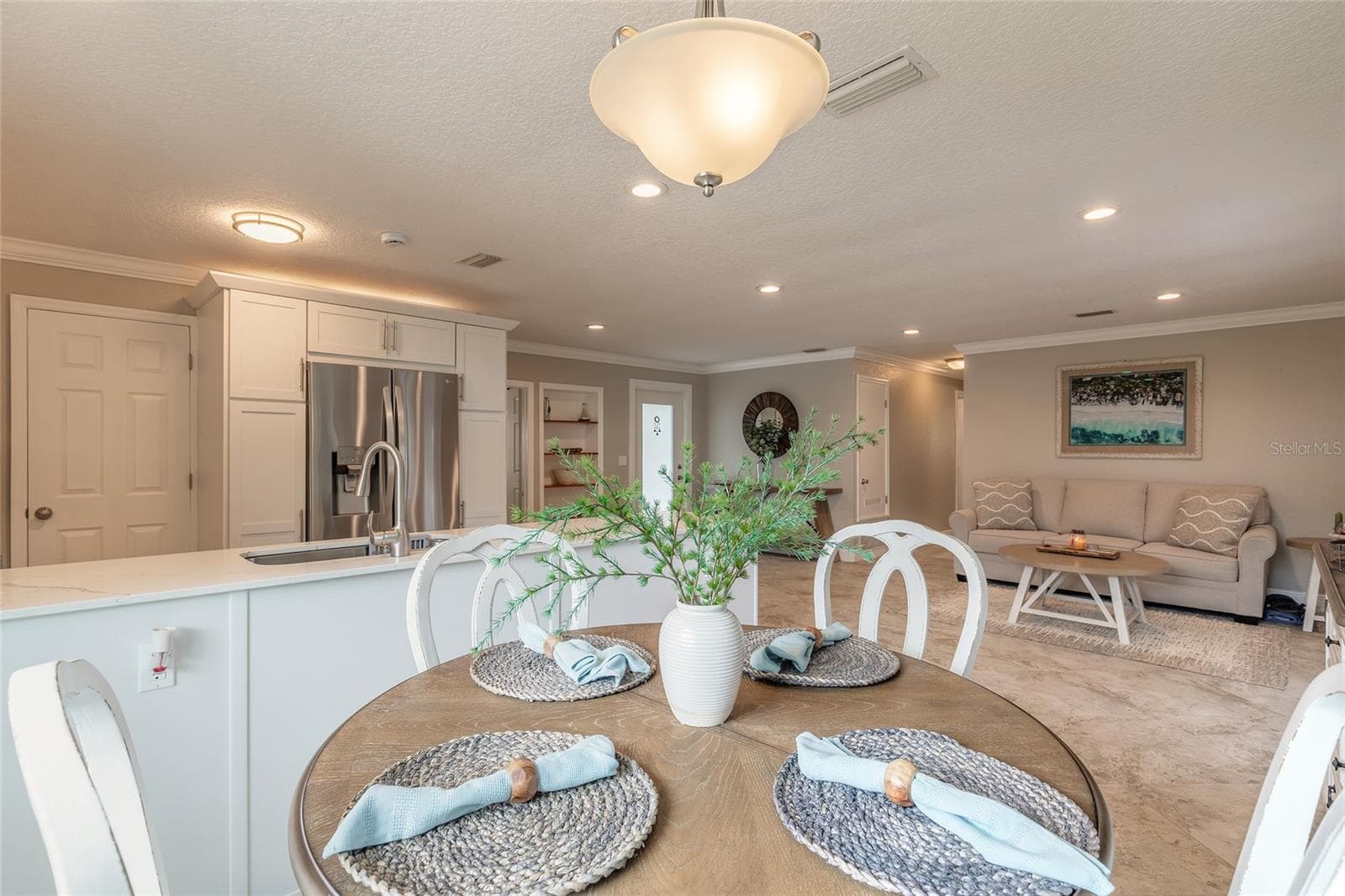 4181 SAXON DRIVE — photo 32 of 68