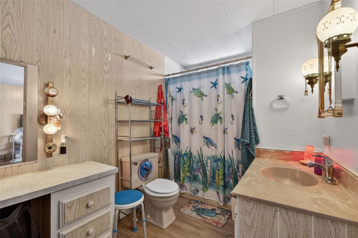 2129 LOIS BOULEVARD — photo 29 of 49