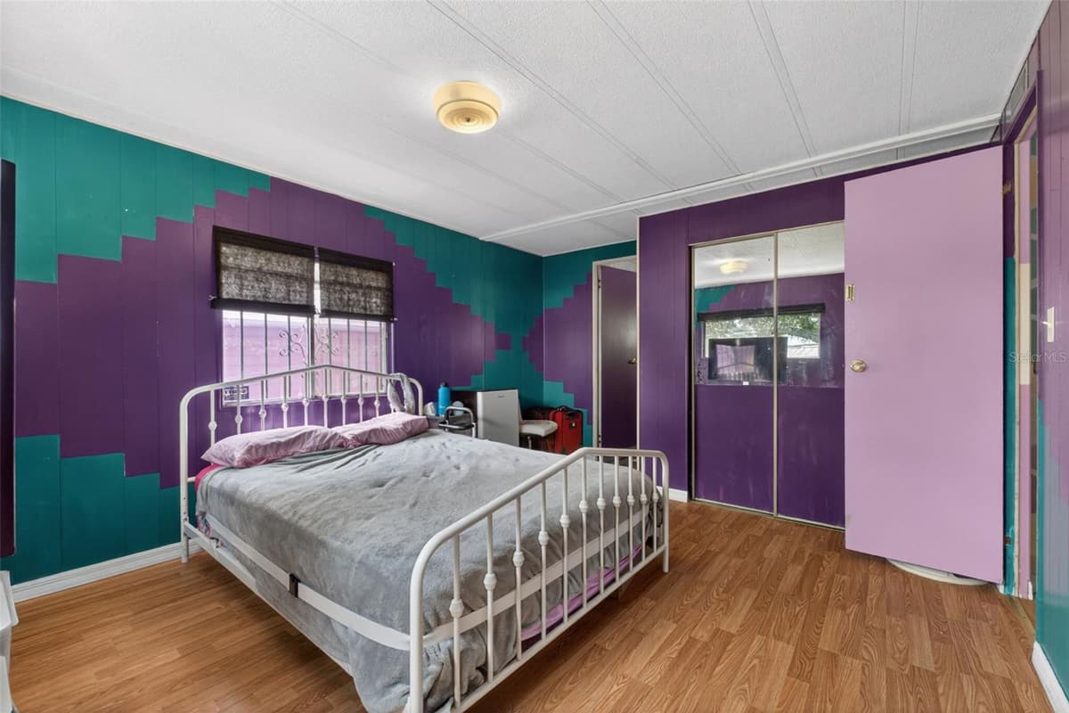 2129 LOIS BOULEVARD — photo 22 of 49