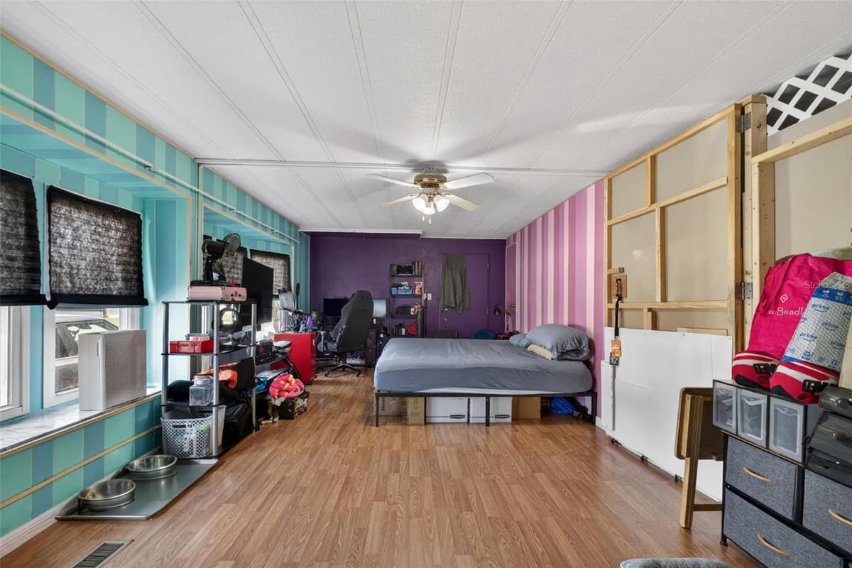 2129 LOIS BOULEVARD — photo 17 of 49