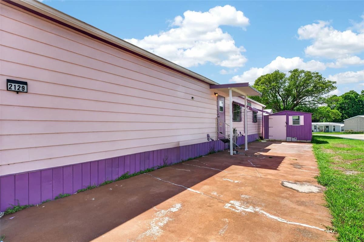 2129 LOIS BOULEVARD — photo 47 of 49