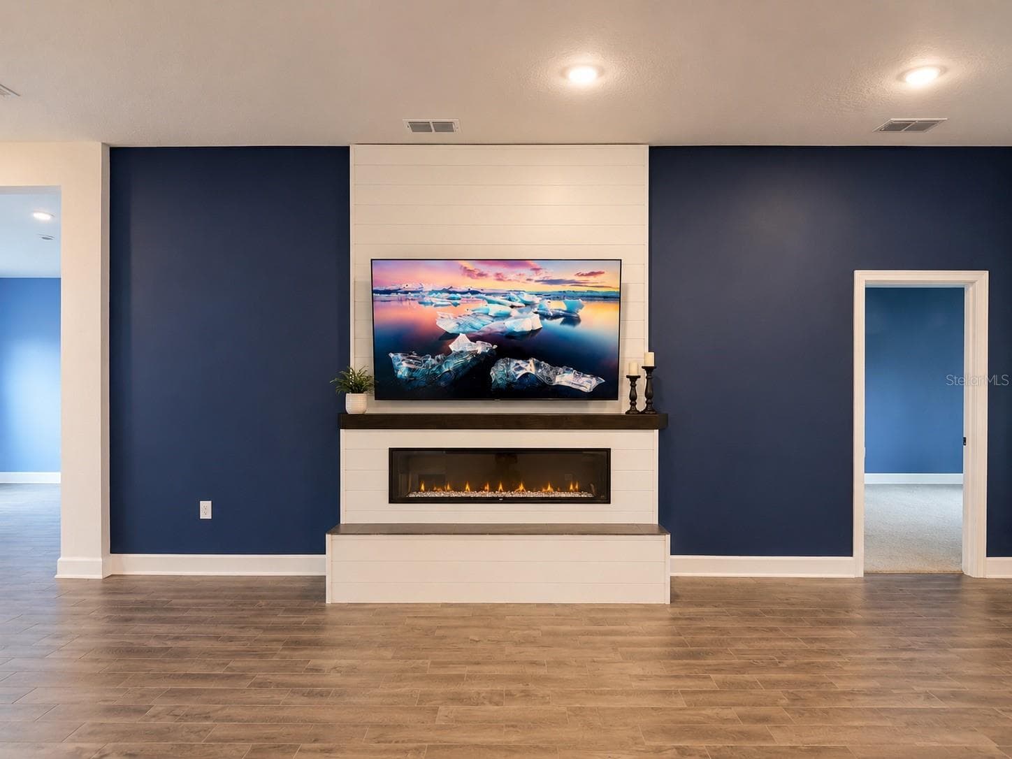 226 LAKE VISTA DRIVE — photo 19 of 89