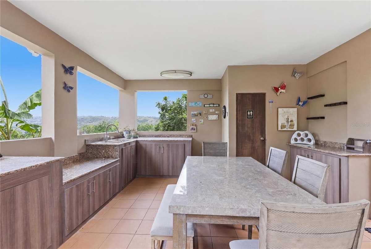 149 YUISA ST.  LOMAS — photo 11 of 19