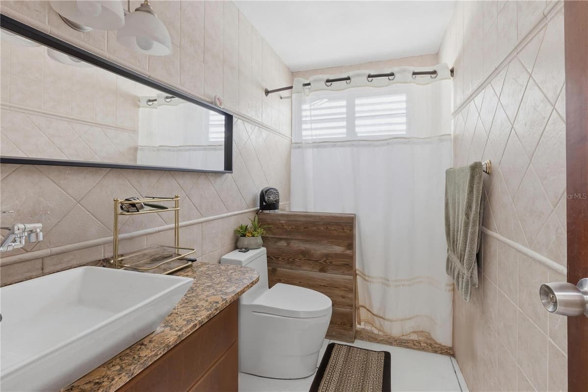 149 YUISA ST.  LOMAS — photo 15 of 19