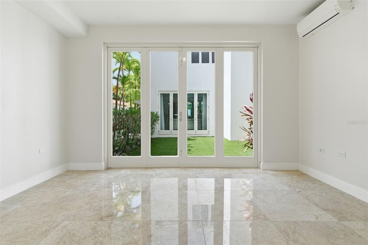 279 DORADO BEACH EAST — photo 18 of 58