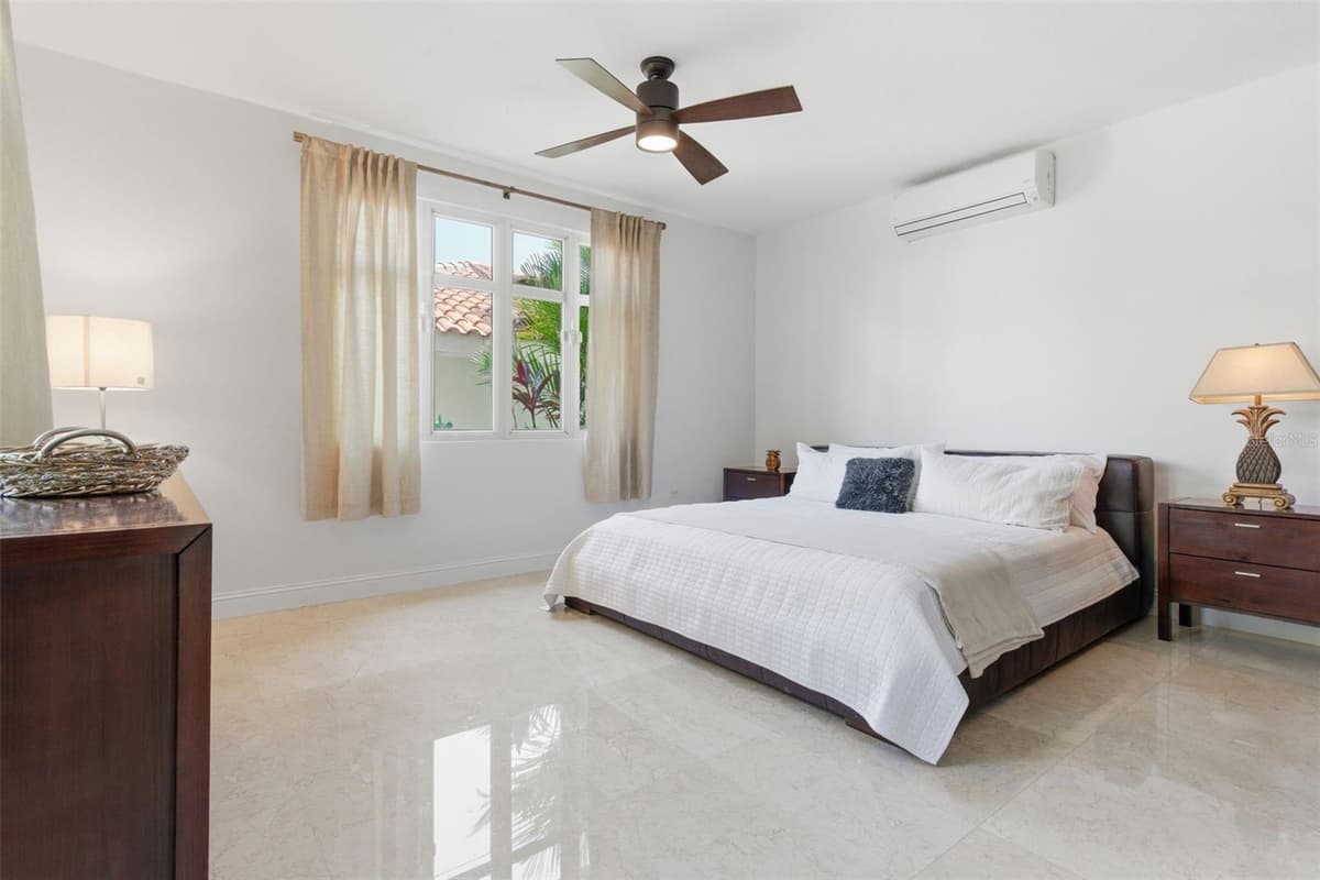279 DORADO BEACH EAST — photo 16 of 58