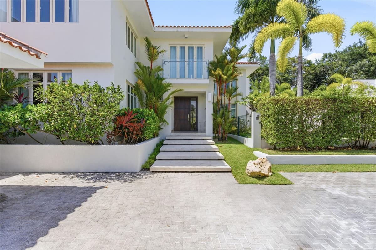279 DORADO BEACH EAST — photo 3 of 58