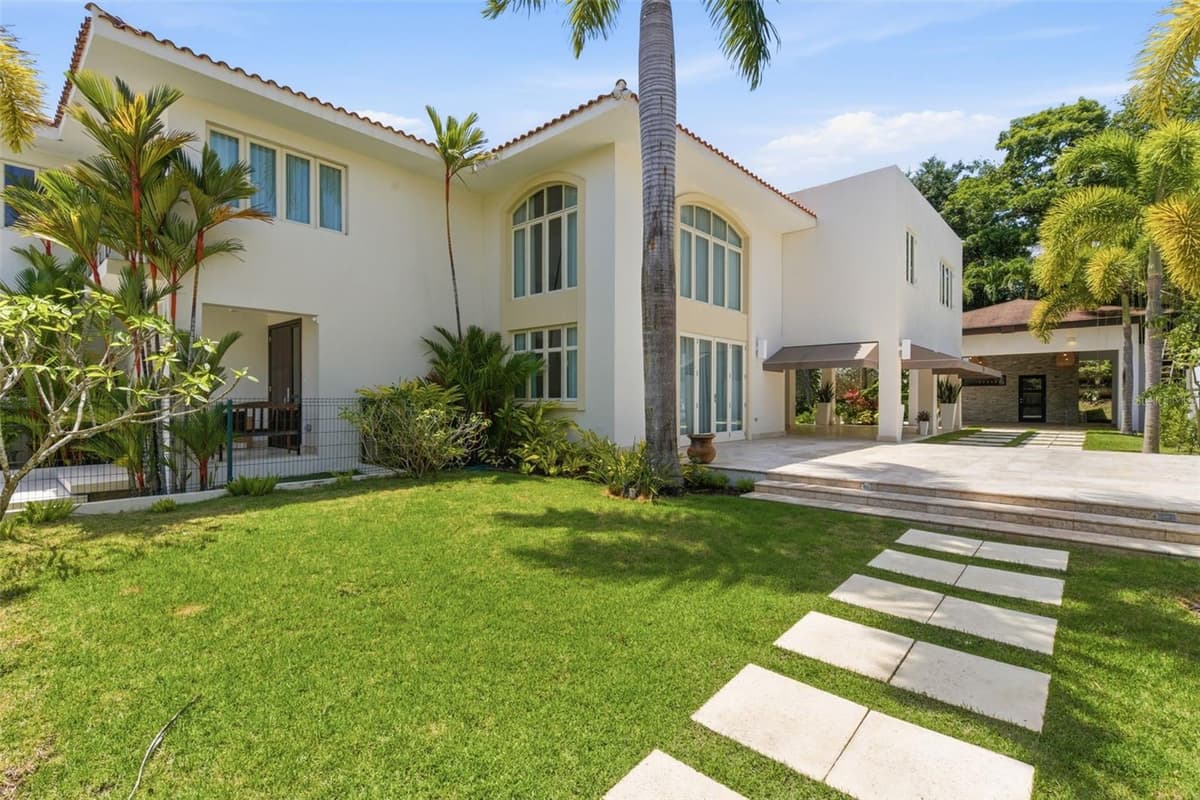279 DORADO BEACH EAST — photo 4 of 58