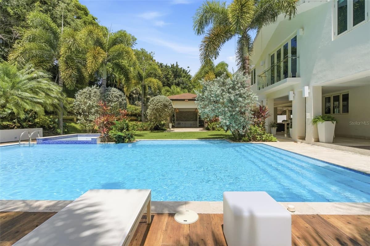 279 DORADO BEACH EAST — photo 51 of 58