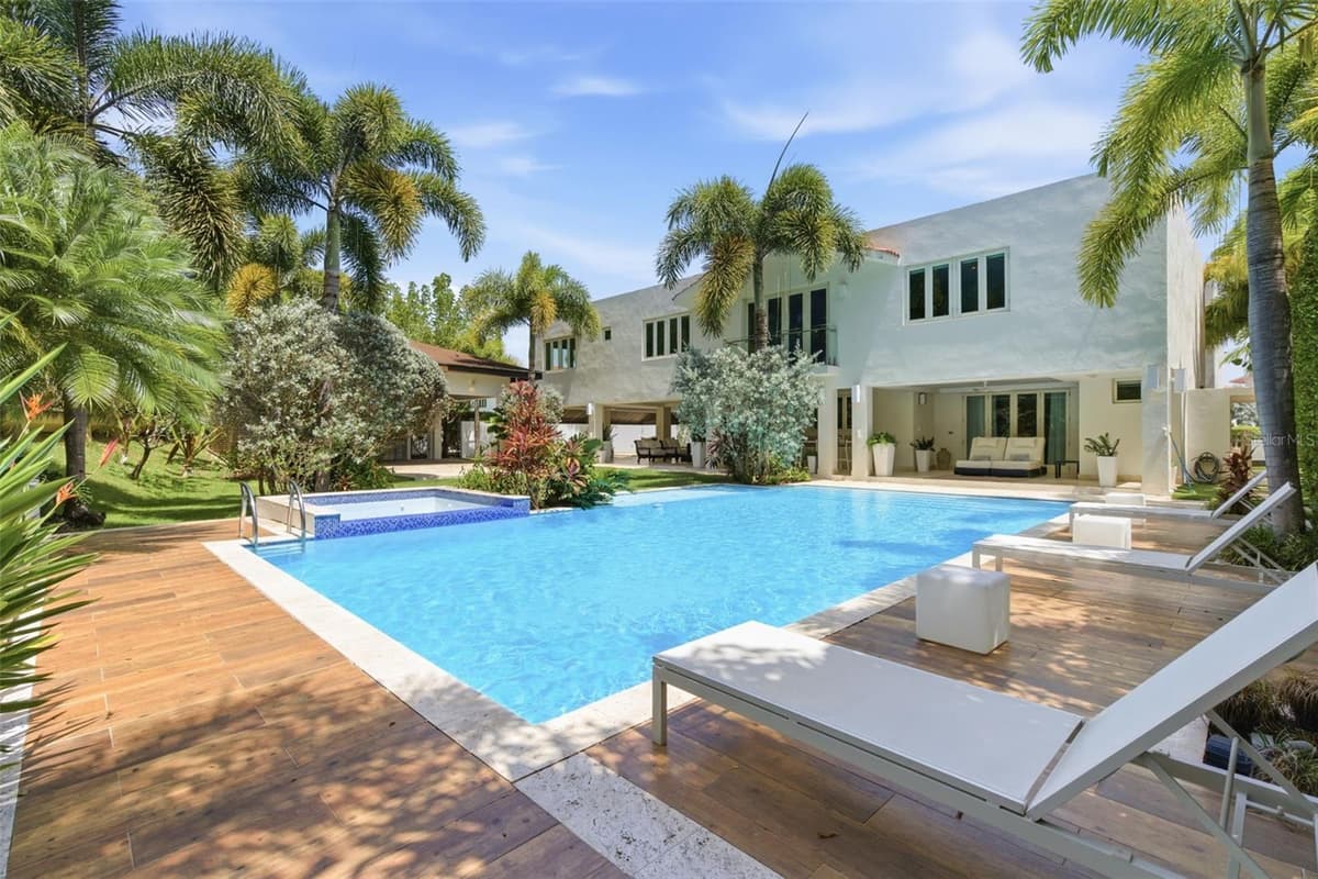 279 DORADO BEACH EAST — photo 49 of 58