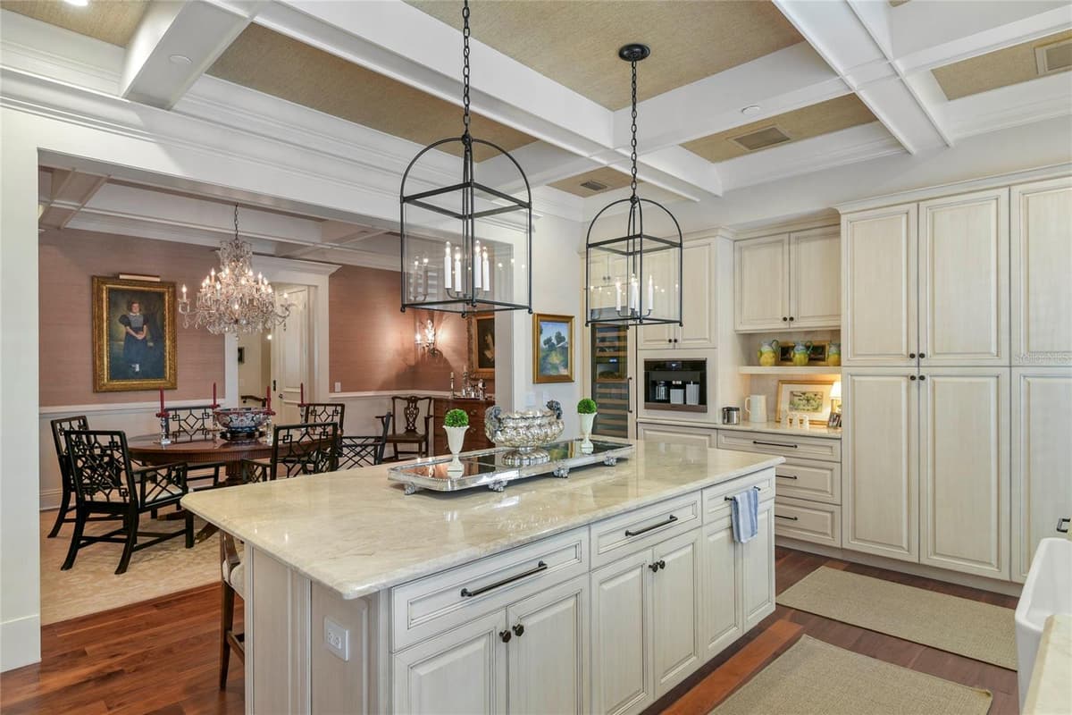 413 MORSE BOULEVARD — photo 7 of 29