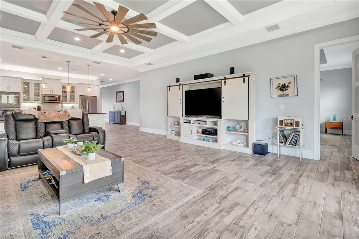 5020 LAKESHORE RANCH ROAD — photo 10 of 41
