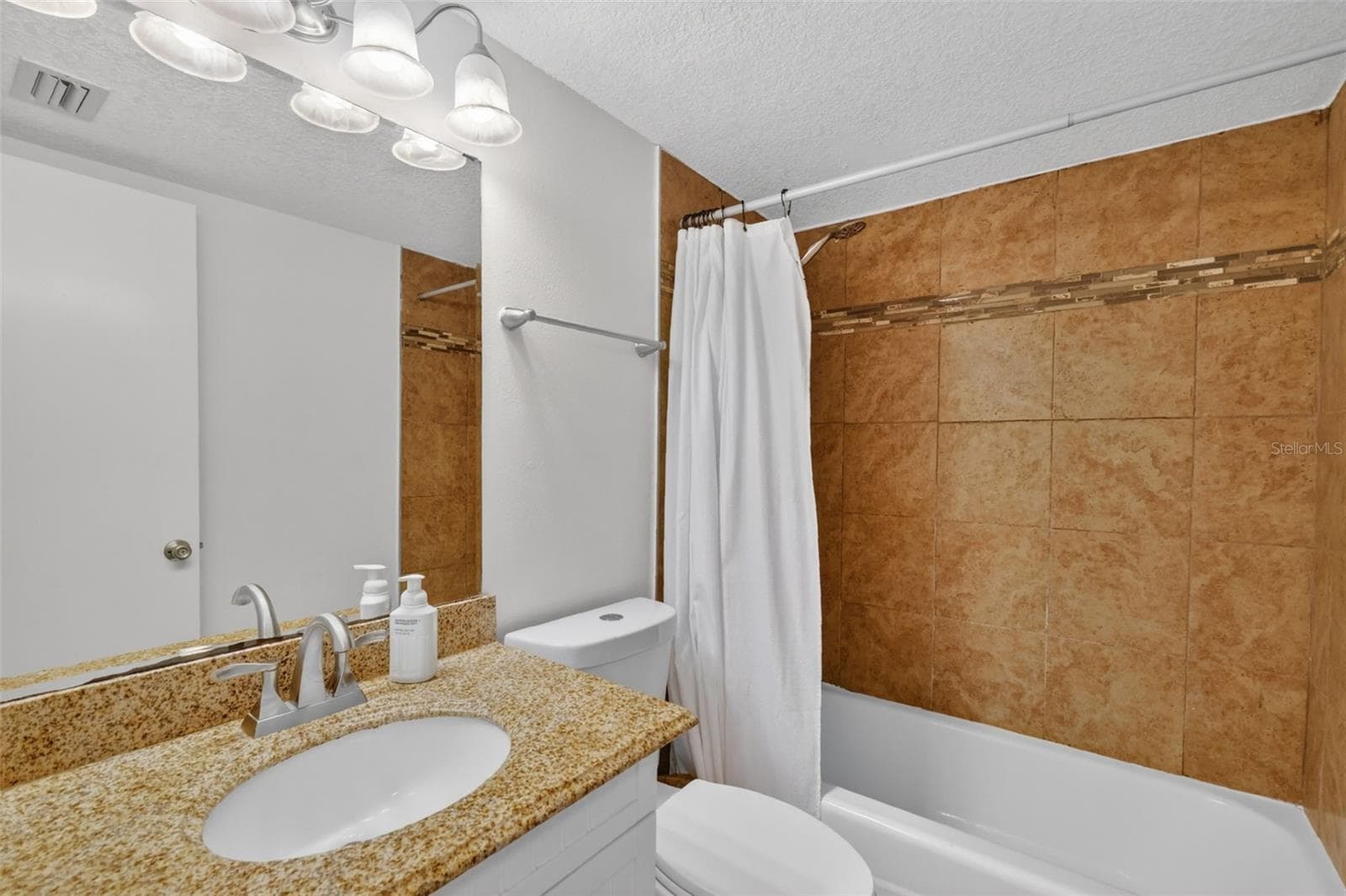 1112 MAIN STREET — photo 30 of 43