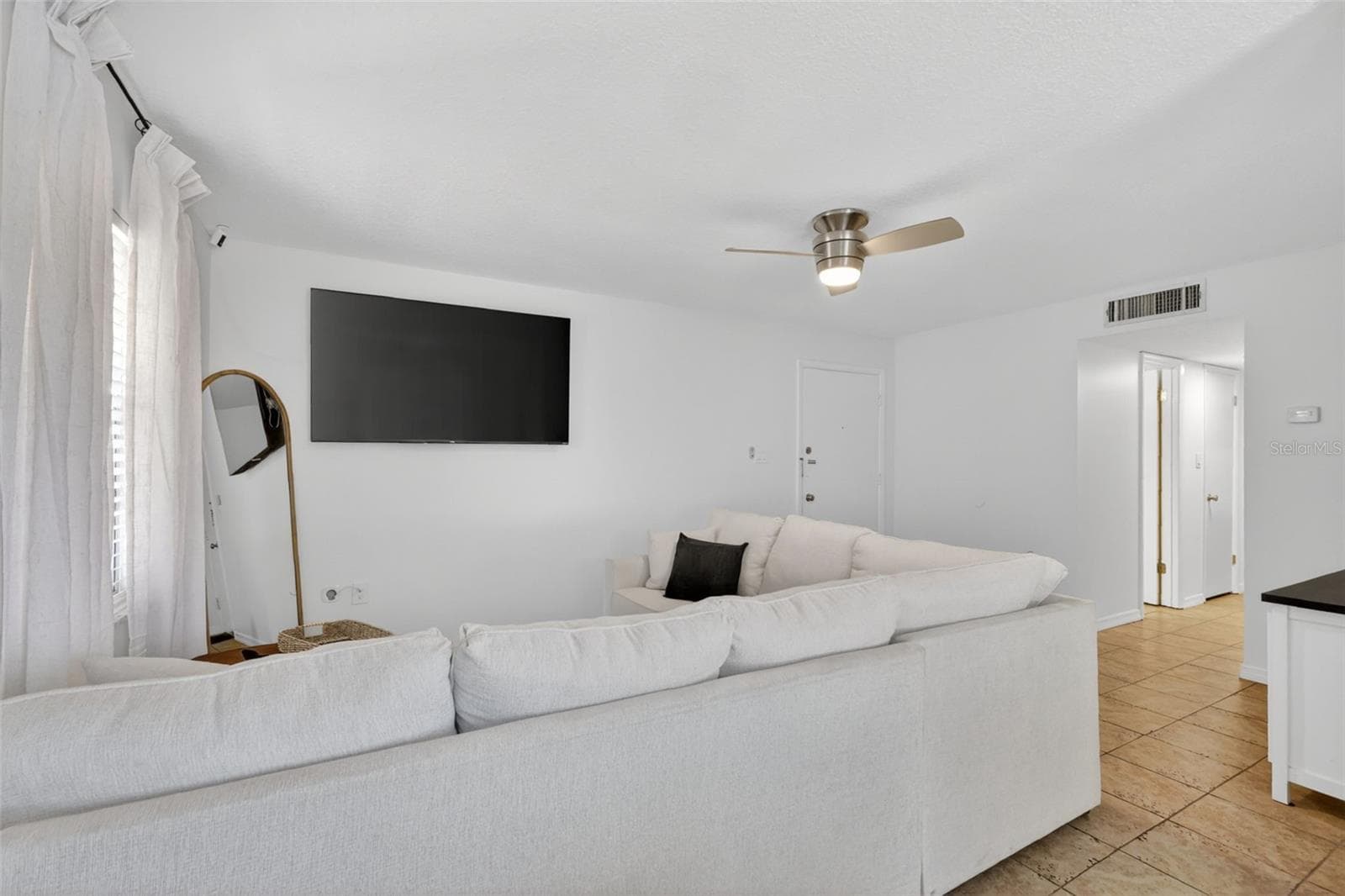 1112 MAIN STREET — photo 11 of 43