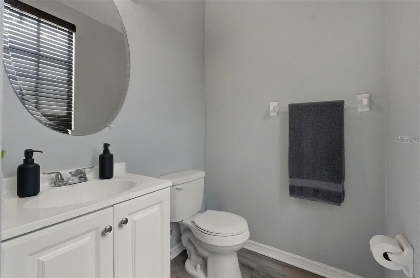 1250 CHARLESWORTH DRIVE — photo 43 of 62