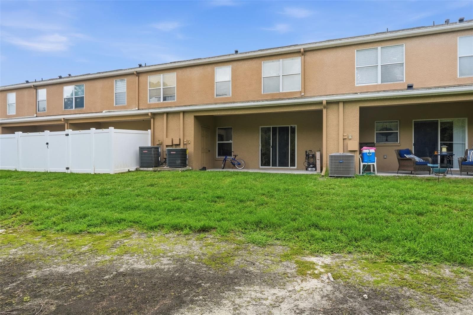 1250 CHARLESWORTH DRIVE — photo 48 of 62