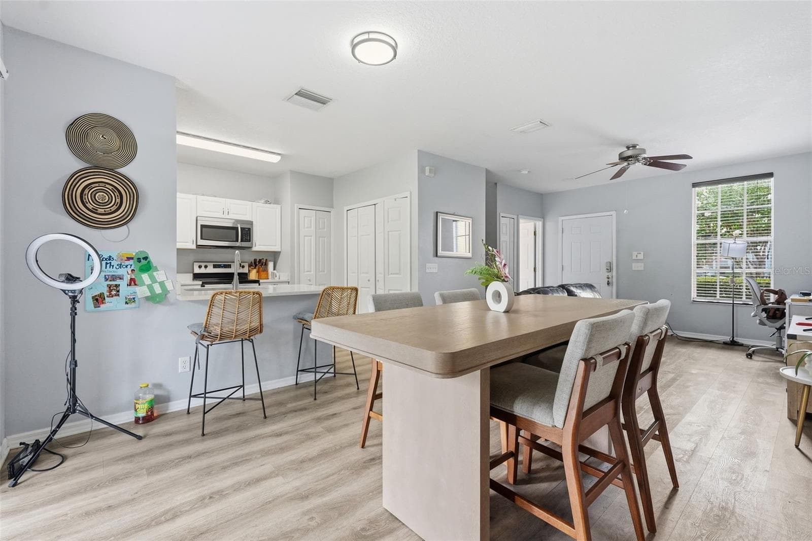 1250 CHARLESWORTH DRIVE — photo 16 of 62