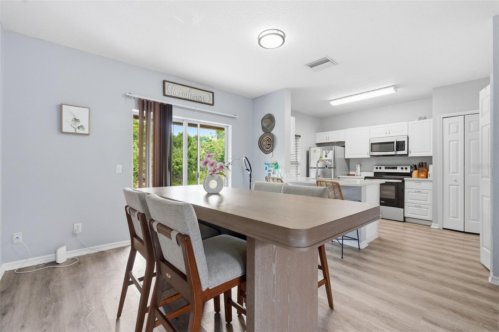 1250 CHARLESWORTH DRIVE — photo 15 of 62