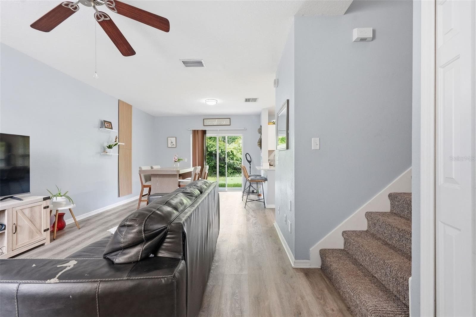 1250 CHARLESWORTH DRIVE — photo 10 of 62