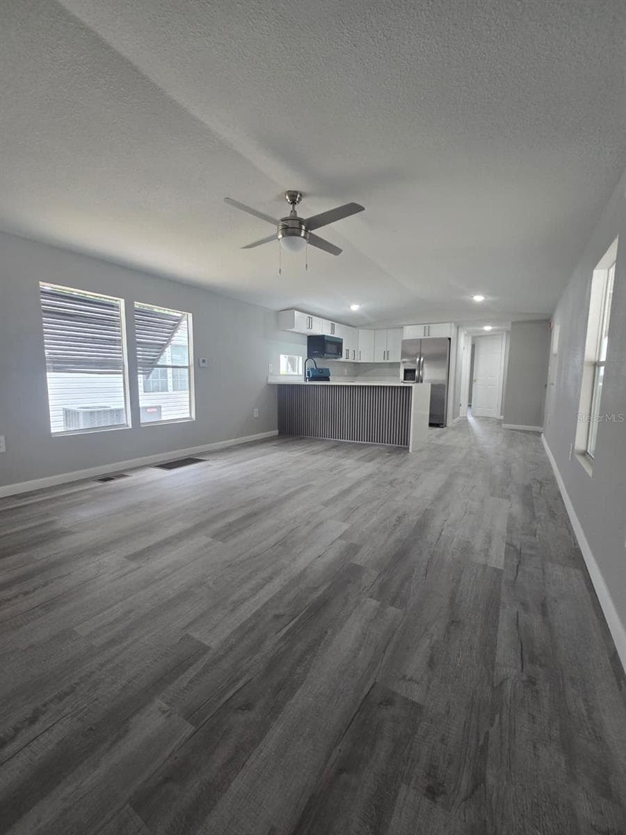 1807 PAULINE DRIVE — photo 3 of 16
