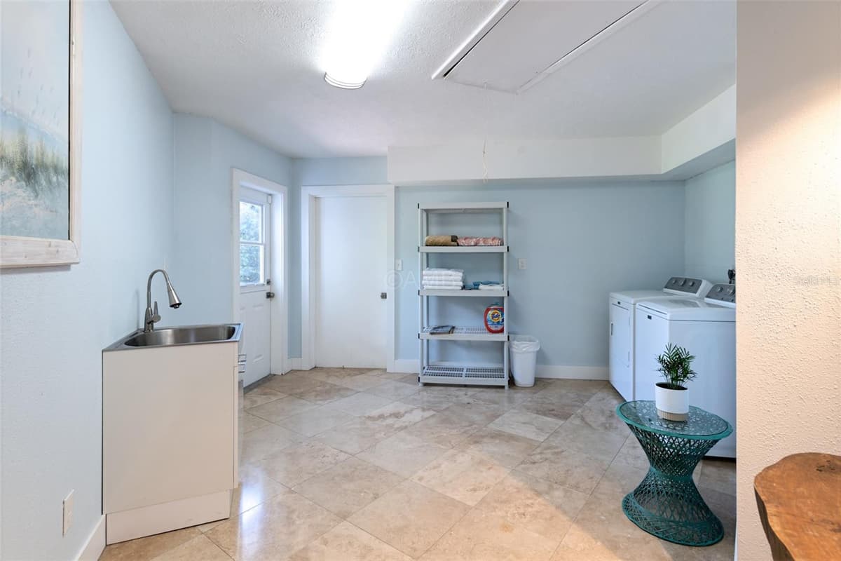 11580 DIXIE SHORES DRIVE — photo 25 of 32