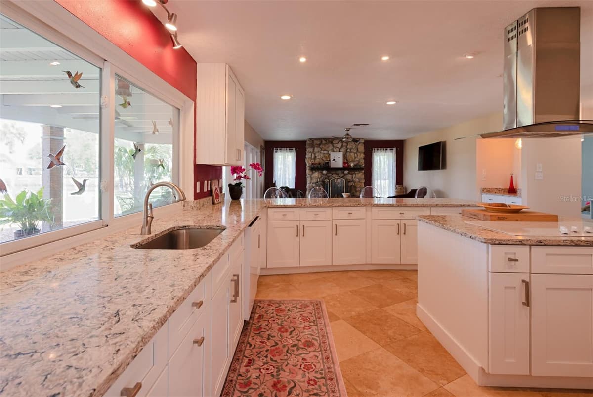 11580 DIXIE SHORES DRIVE — photo 10 of 32