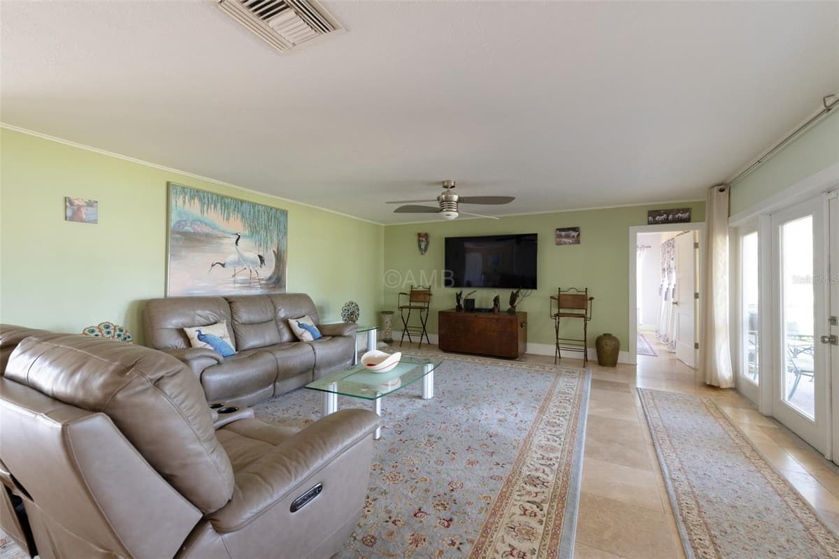 11580 DIXIE SHORES DRIVE — photo 11 of 32