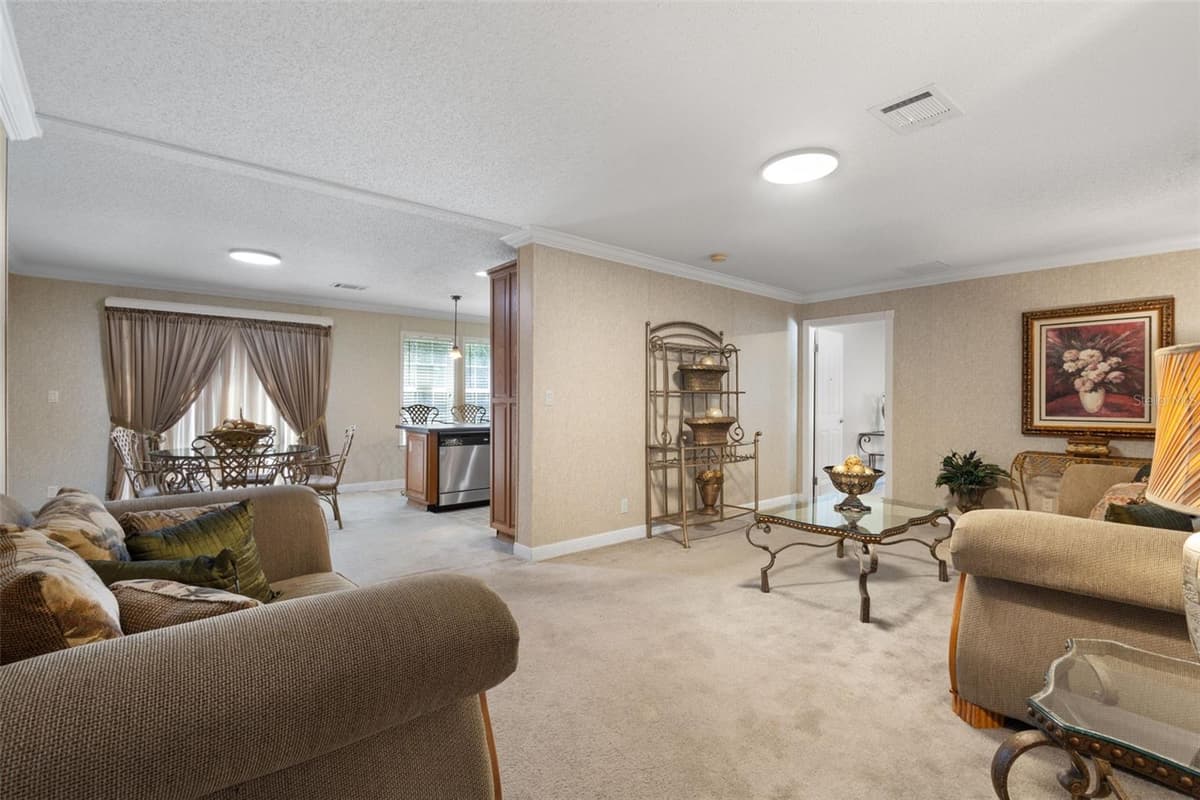 21390 59TH AVENUE — photo 4 of 46