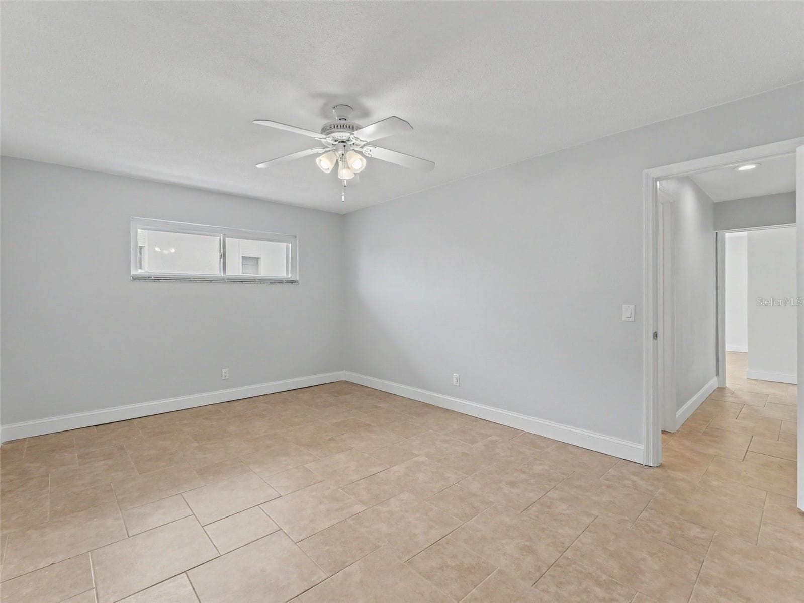 4956 GALLEON COURT — photo 22 of 37