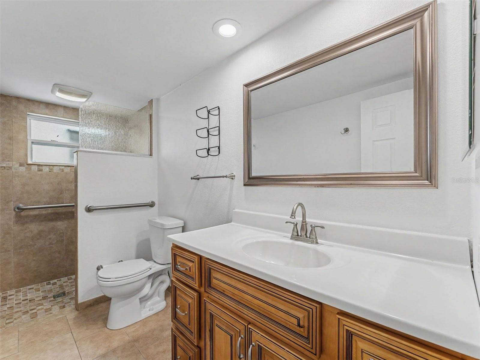 4956 GALLEON COURT — photo 14 of 37