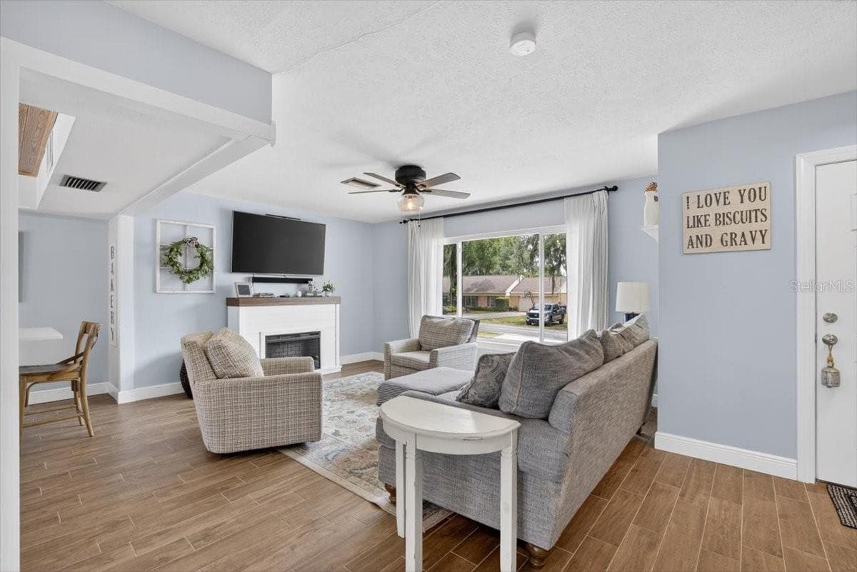 115 BRENTRIDGE DRIVE — photo 14 of 55