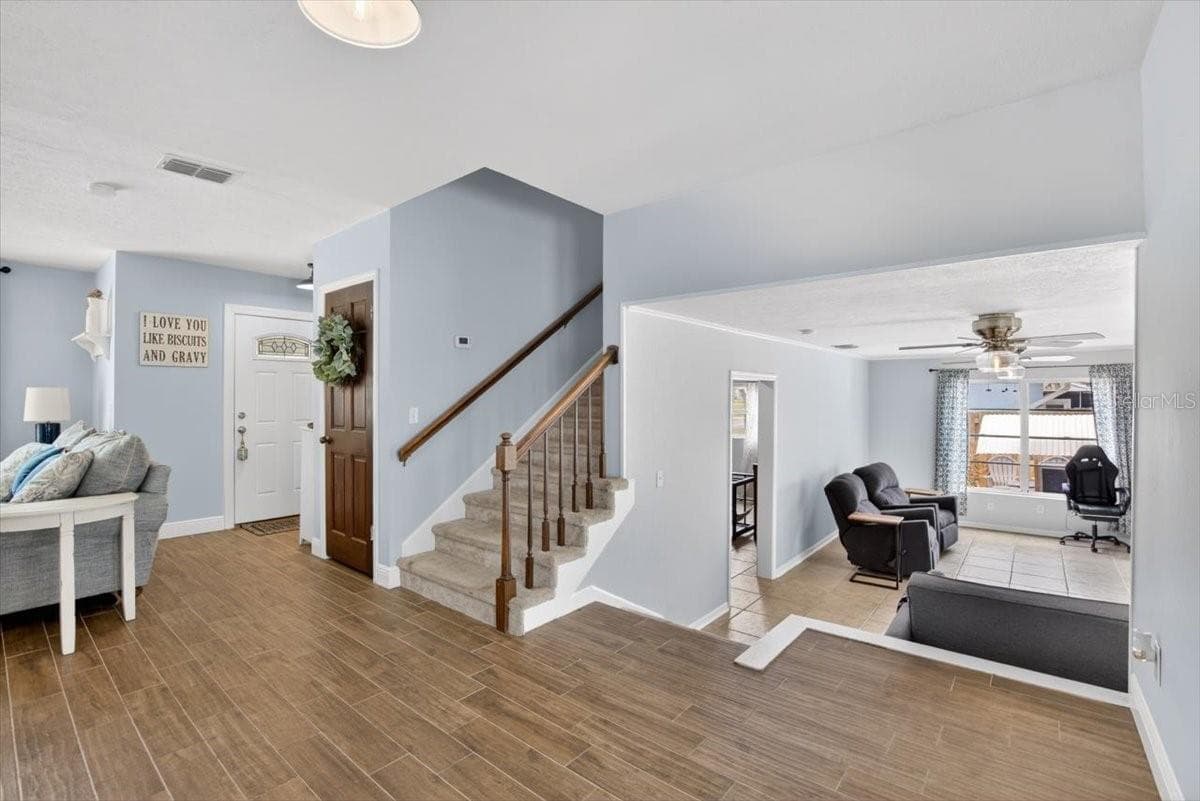 115 BRENTRIDGE DRIVE — photo 7 of 55