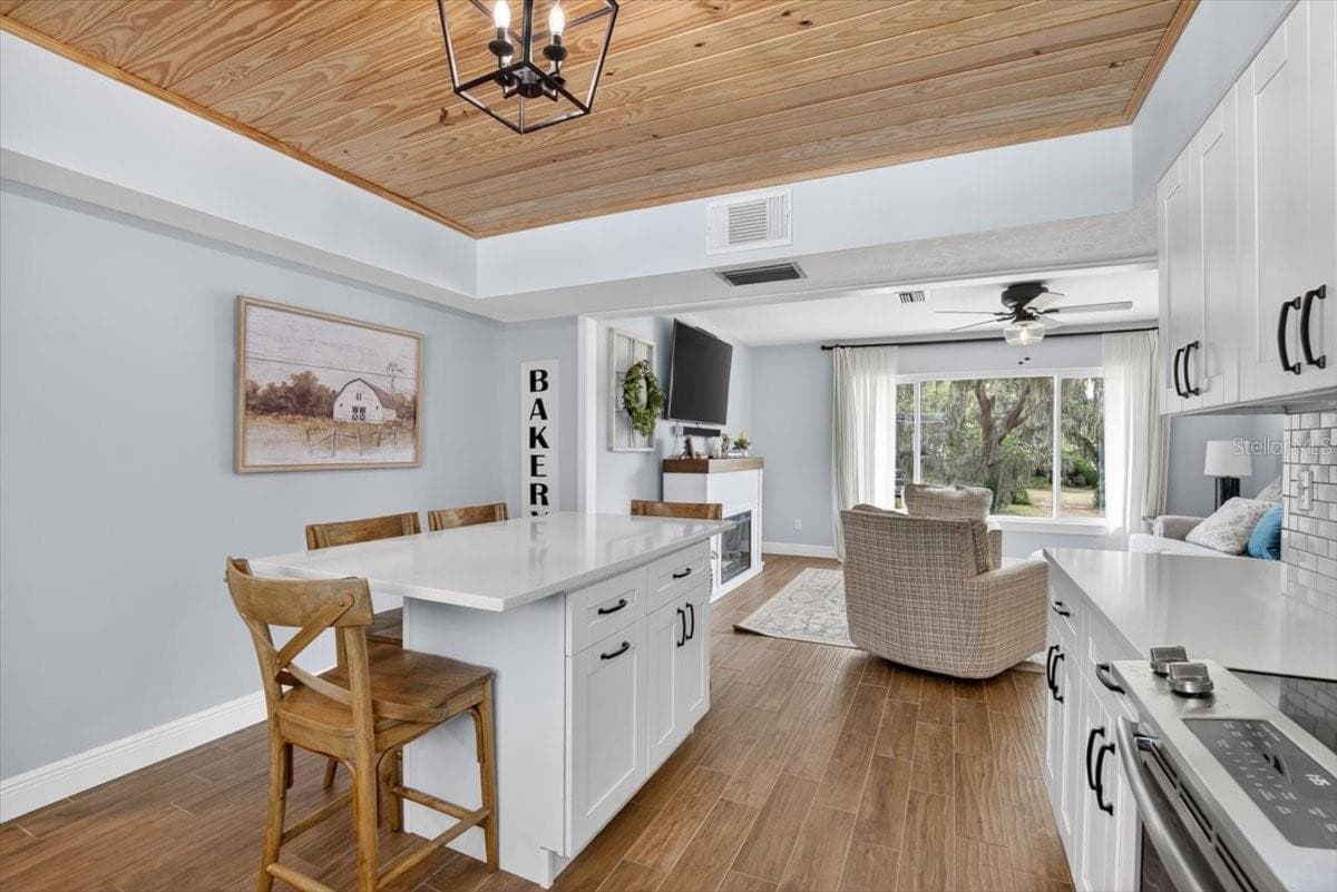 115 BRENTRIDGE DRIVE — photo 12 of 55