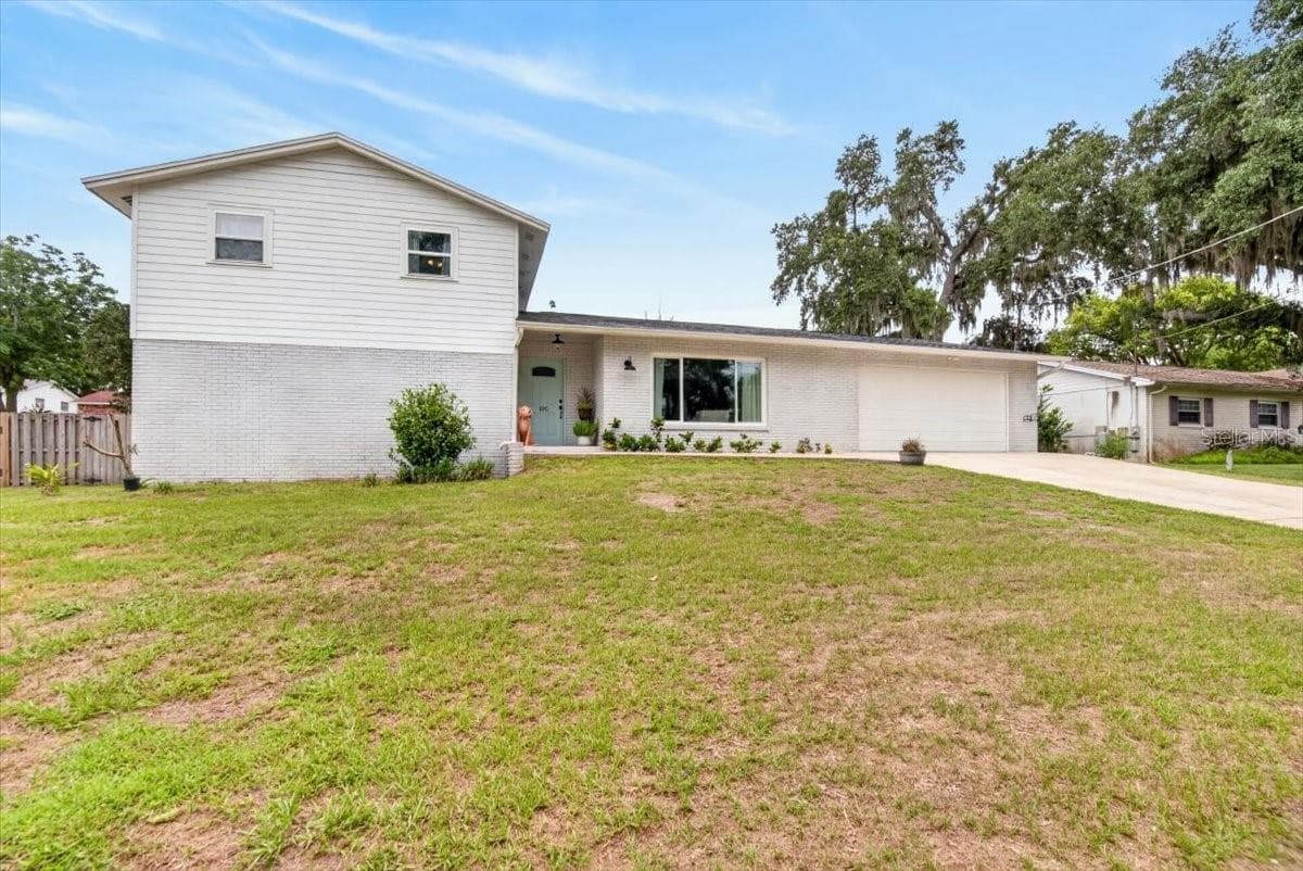 115 BRENTRIDGE DRIVE — photo 3 of 55