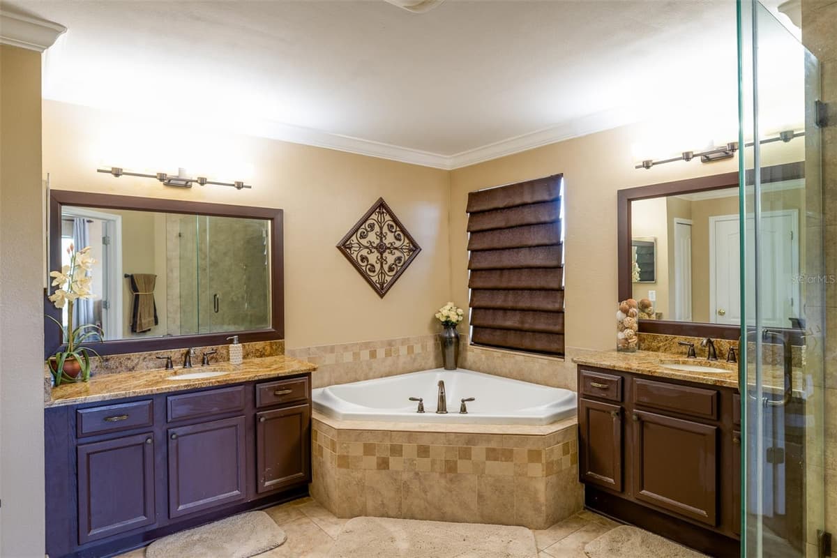 10755 NORTHRIDGE COURT — photo 30 of 67
