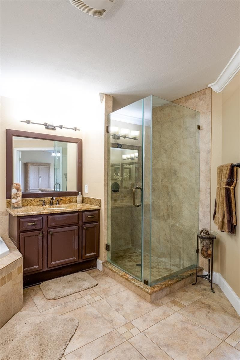 10755 NORTHRIDGE COURT — photo 31 of 67