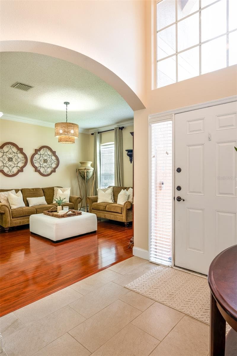 10755 NORTHRIDGE COURT — photo 4 of 67