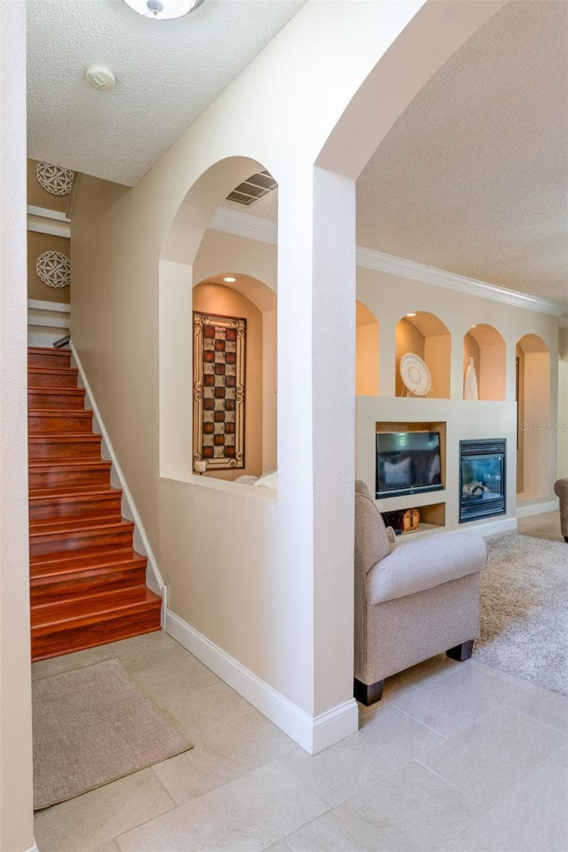 10755 NORTHRIDGE COURT — photo 6 of 67