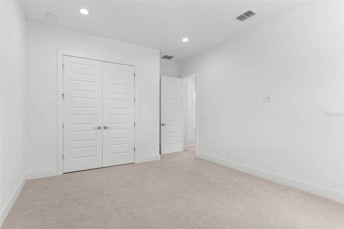 1605 MANOR WOODS WAY — photo 37 of 41