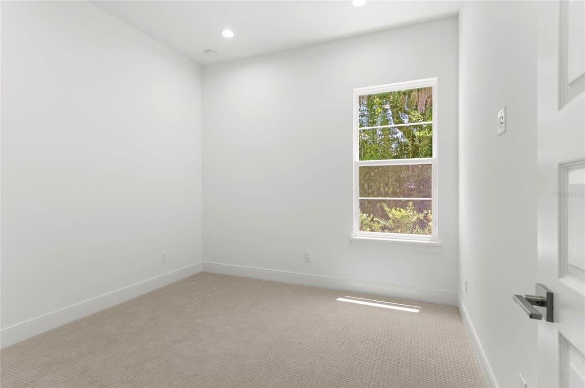 1605 MANOR WOODS WAY — photo 21 of 41