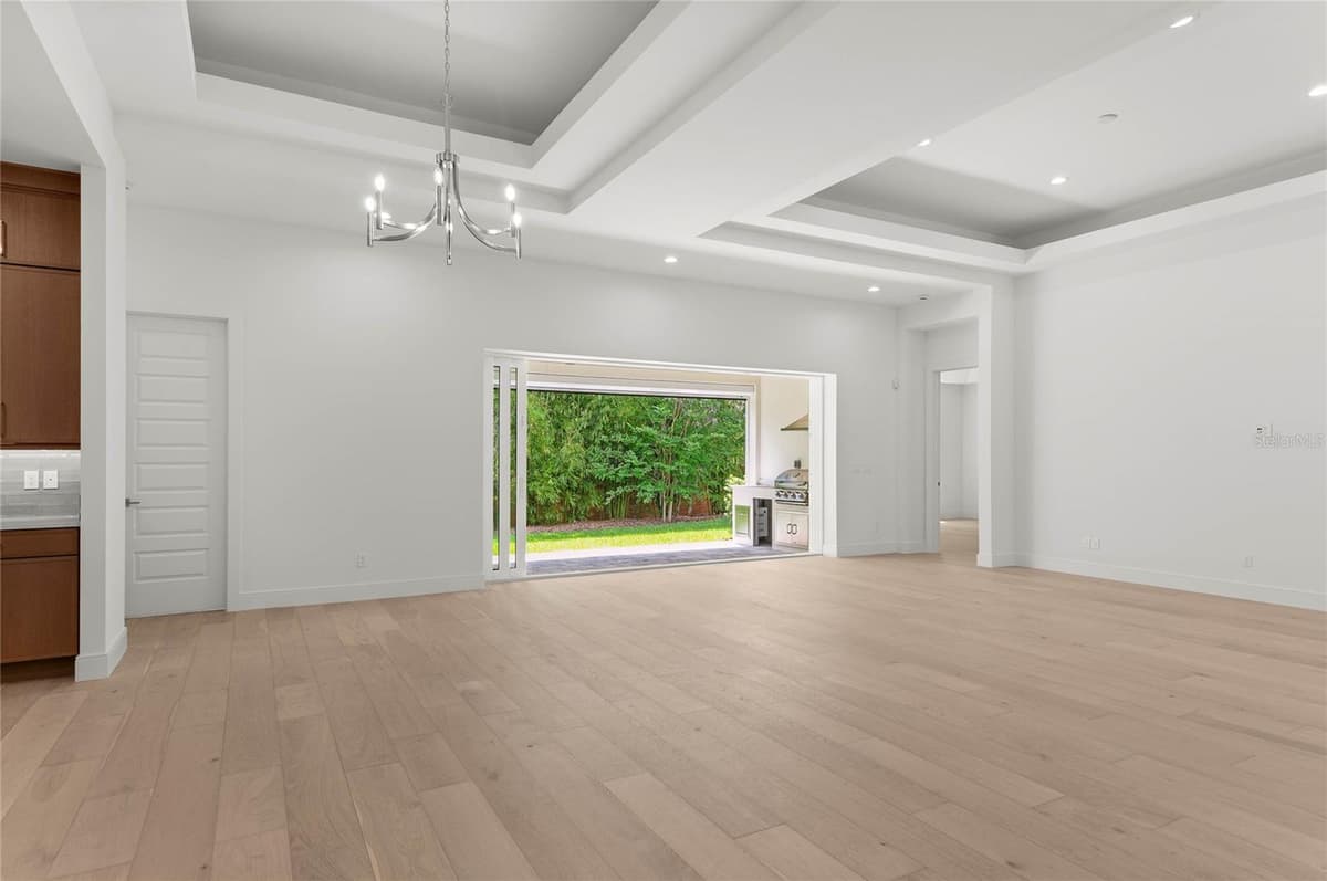 1605 MANOR WOODS WAY — photo 4 of 41