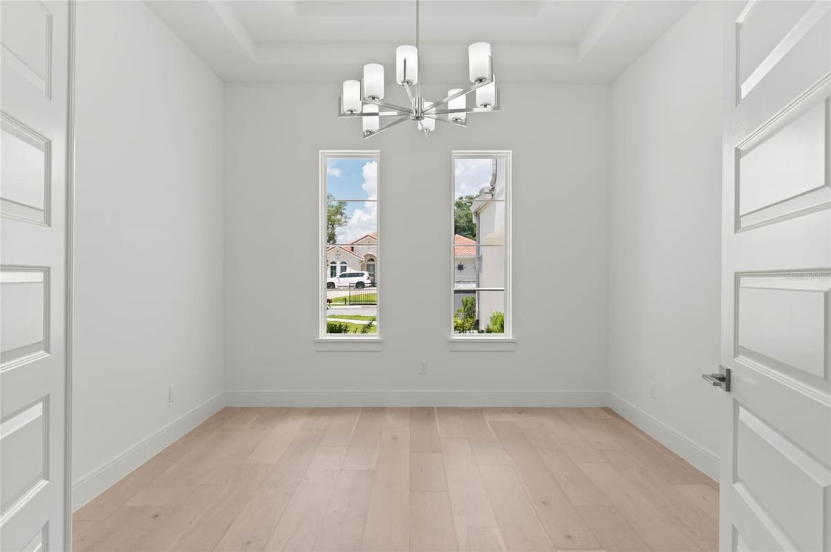 1605 MANOR WOODS WAY — photo 13 of 41