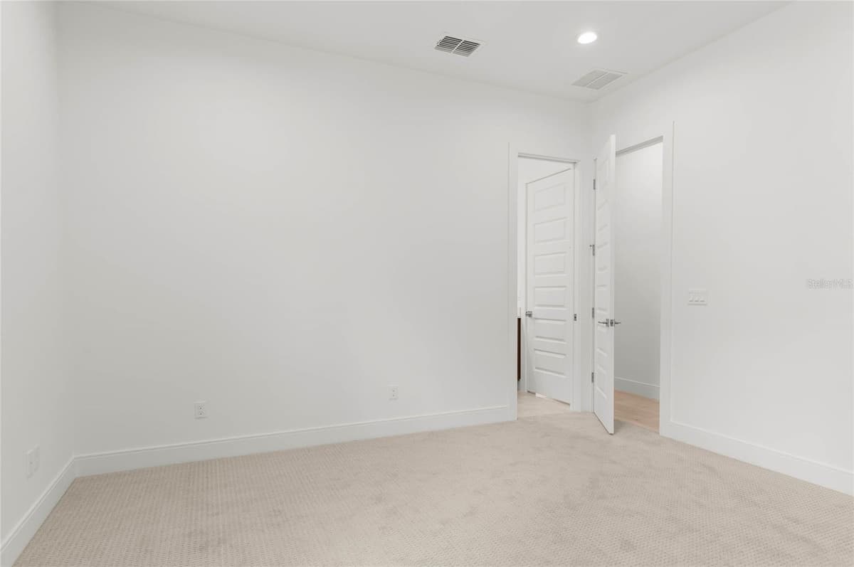 1605 MANOR WOODS WAY — photo 26 of 41