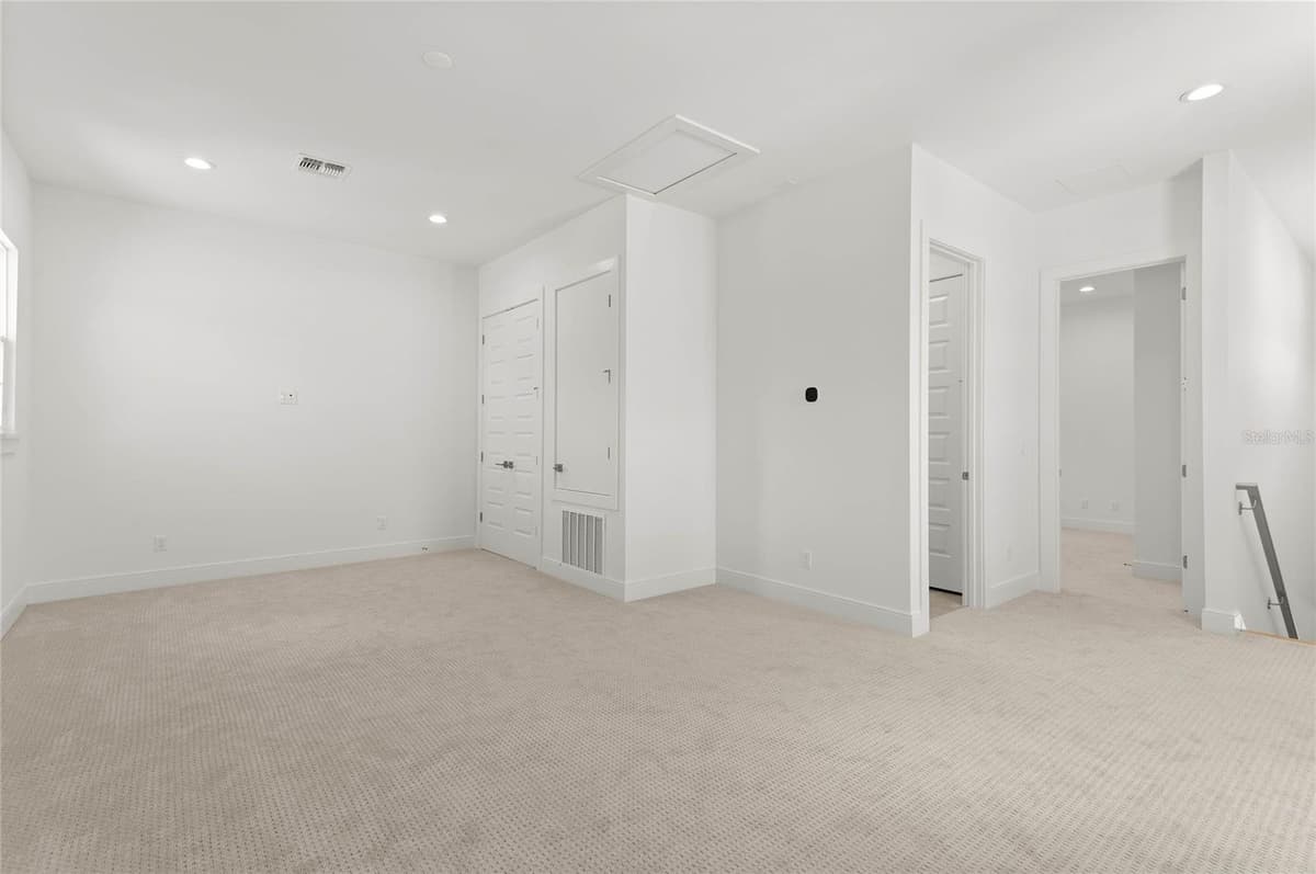 1605 MANOR WOODS WAY — photo 33 of 41