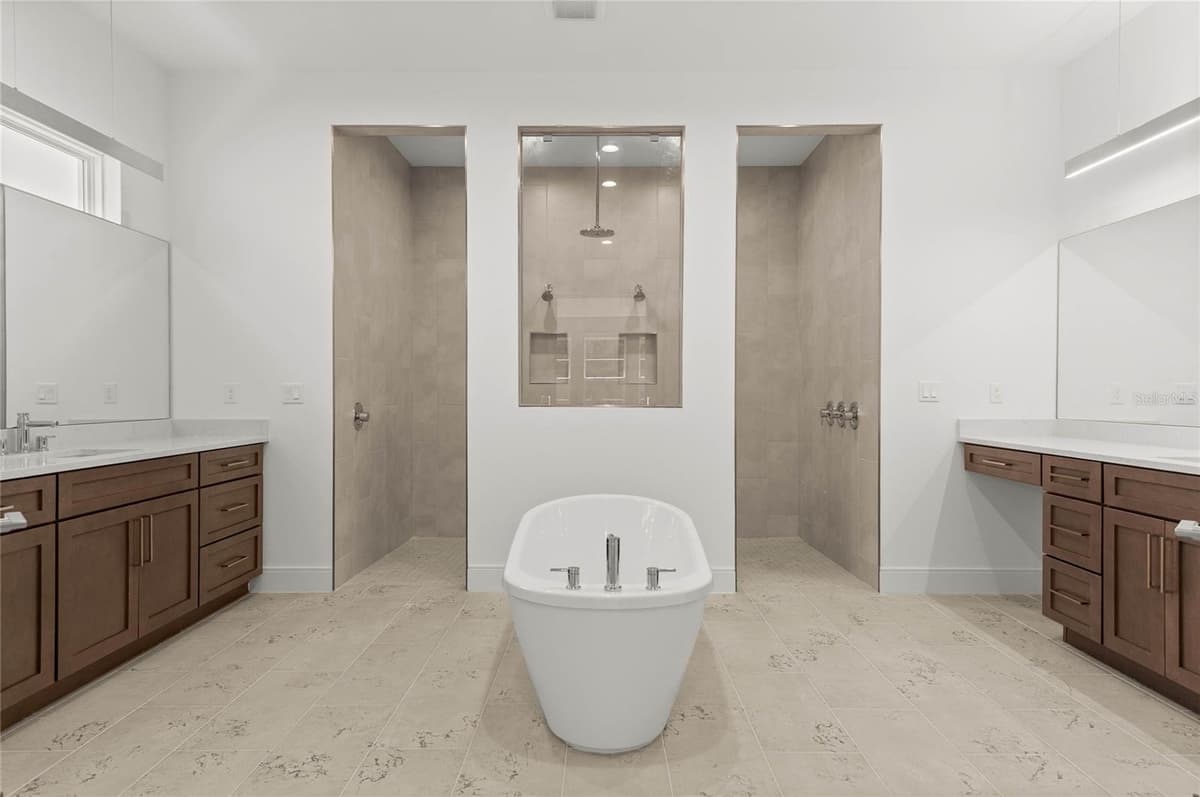 1605 MANOR WOODS WAY — photo 17 of 41