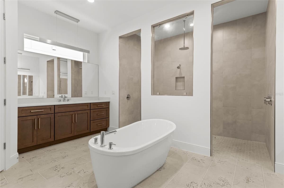 1605 MANOR WOODS WAY — photo 18 of 41
