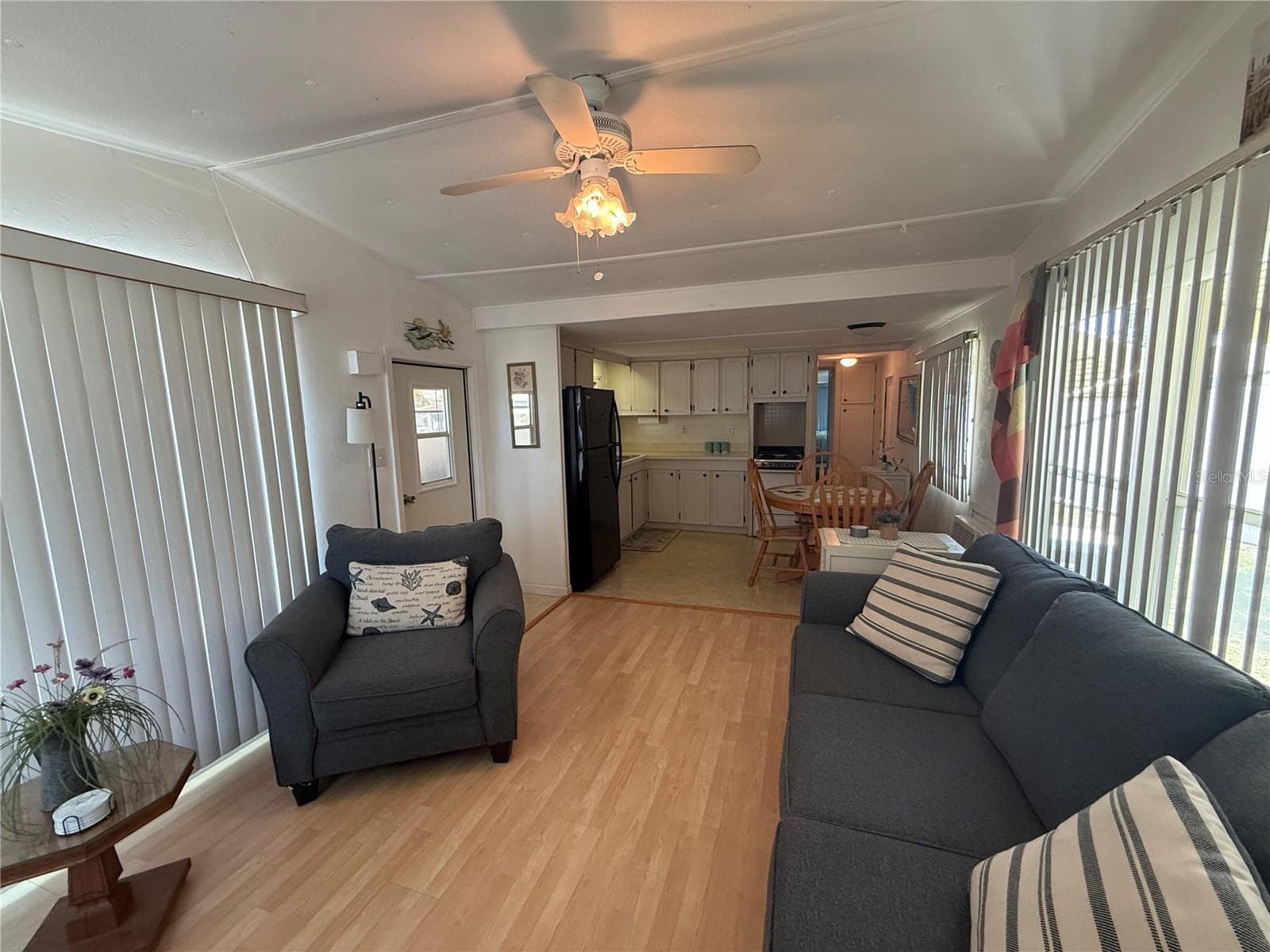 12674 SEMINOLE BOULEVARD — photo 11 of 39
