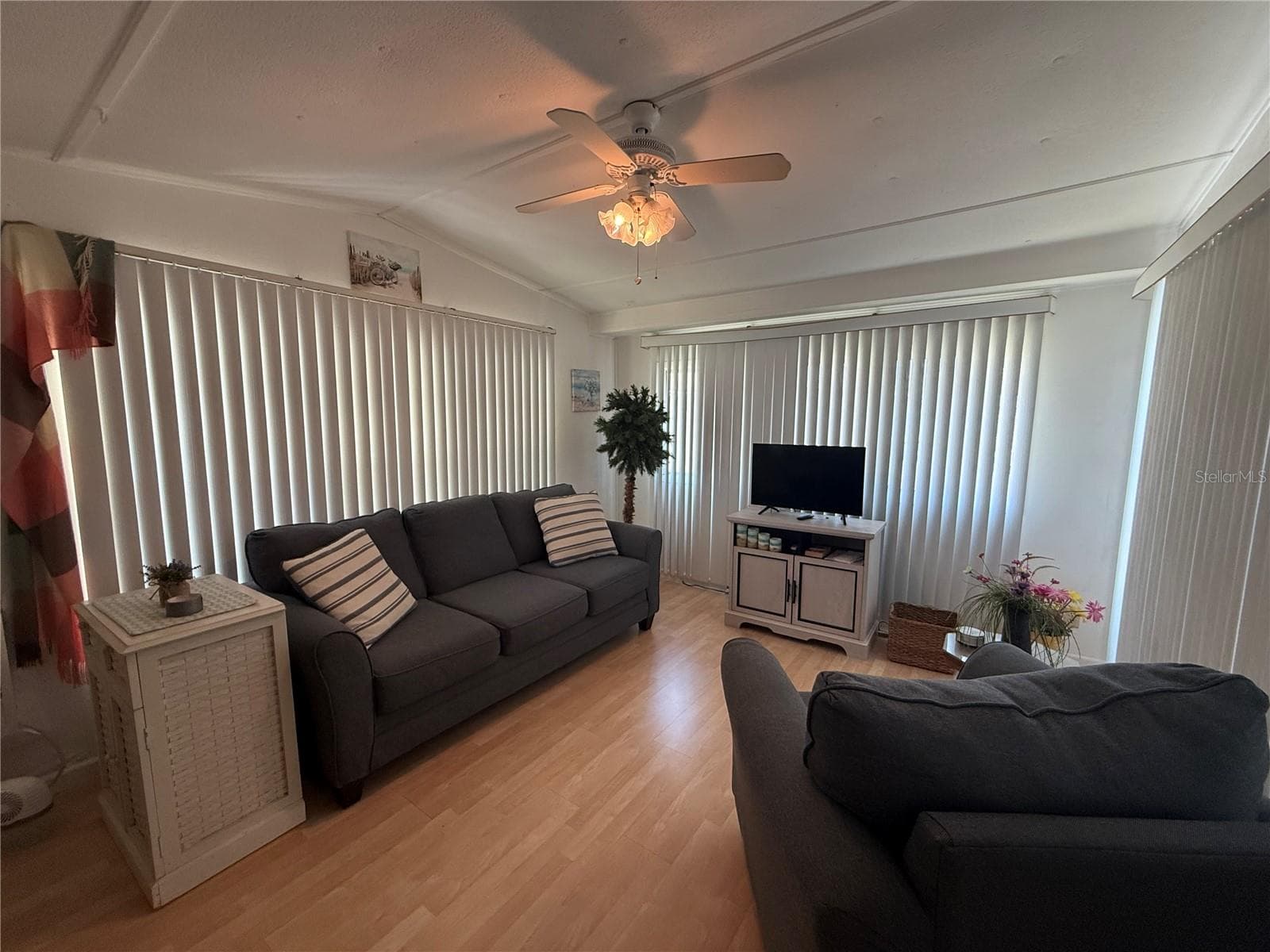 12674 SEMINOLE BOULEVARD — photo 12 of 39