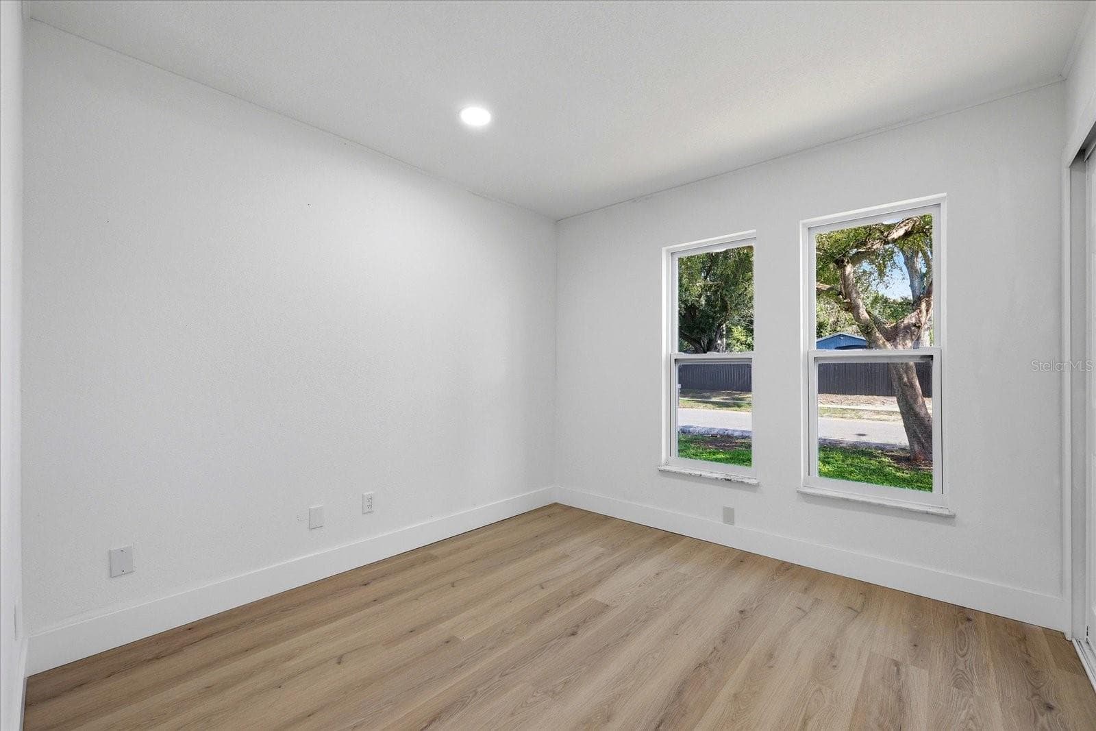 3304 KING RICHARD COURT — photo 17 of 46